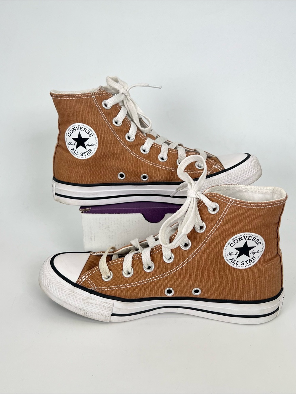 Converse Chuck Taylor All Star High Top Tan Shoes Great Tread - WOMENS 6